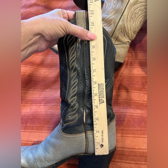 Vintage Tony Lama 8056 Western Cowboy Boots 7B Two Tone Leather USA Snip Toe - Picture 12 of 12